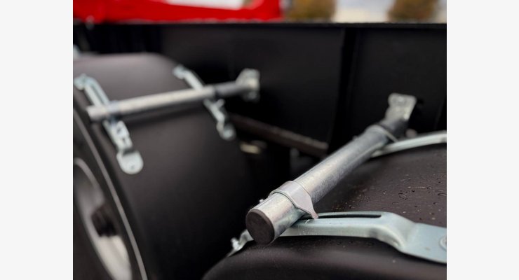 Полуприцеп-сортиментовоз ИнтерПрицеп 853334 — крепления в колесной зоне
